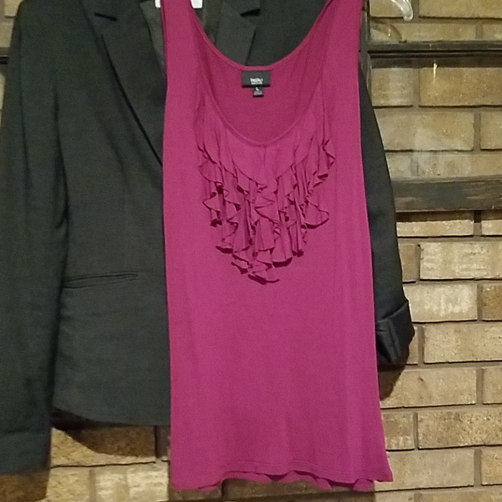 Two Ruffled tanks. Size Medium and Large - Picture 2 of 4